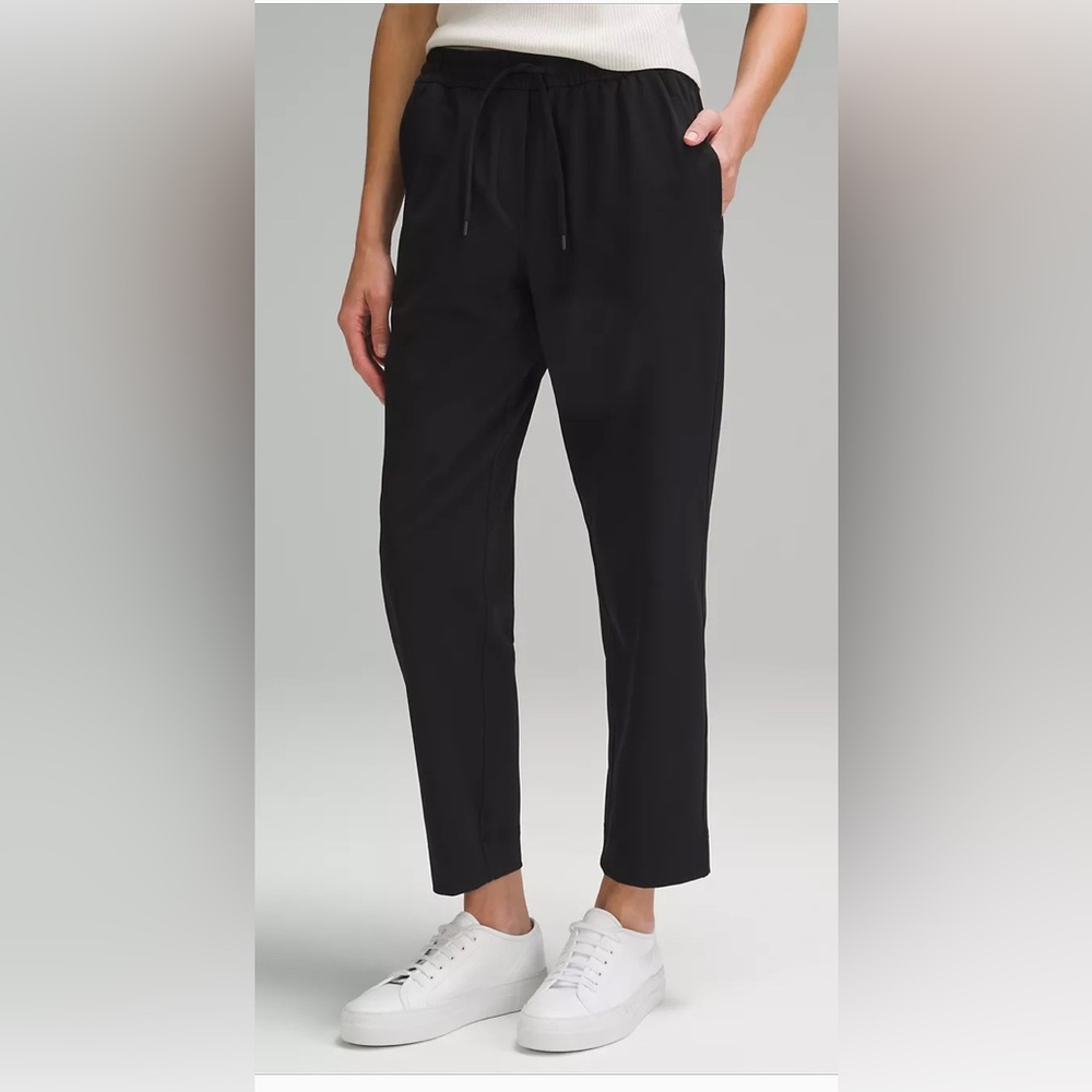 Lululemon on the fly pants